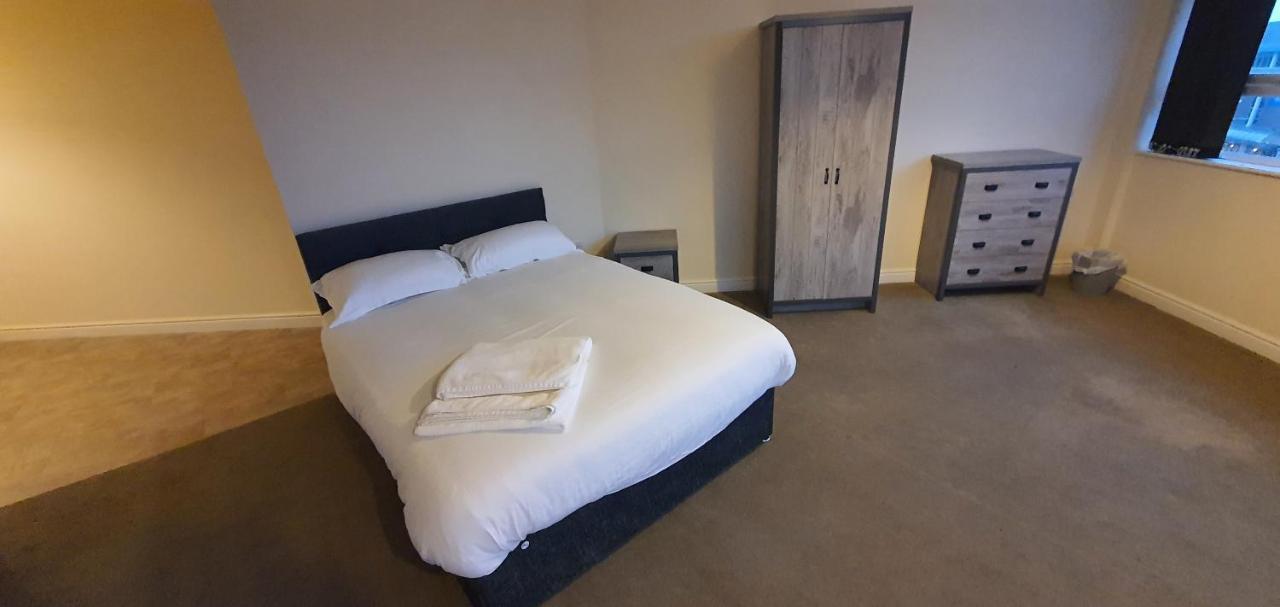Apartment In Central Wakefield Esterno foto
