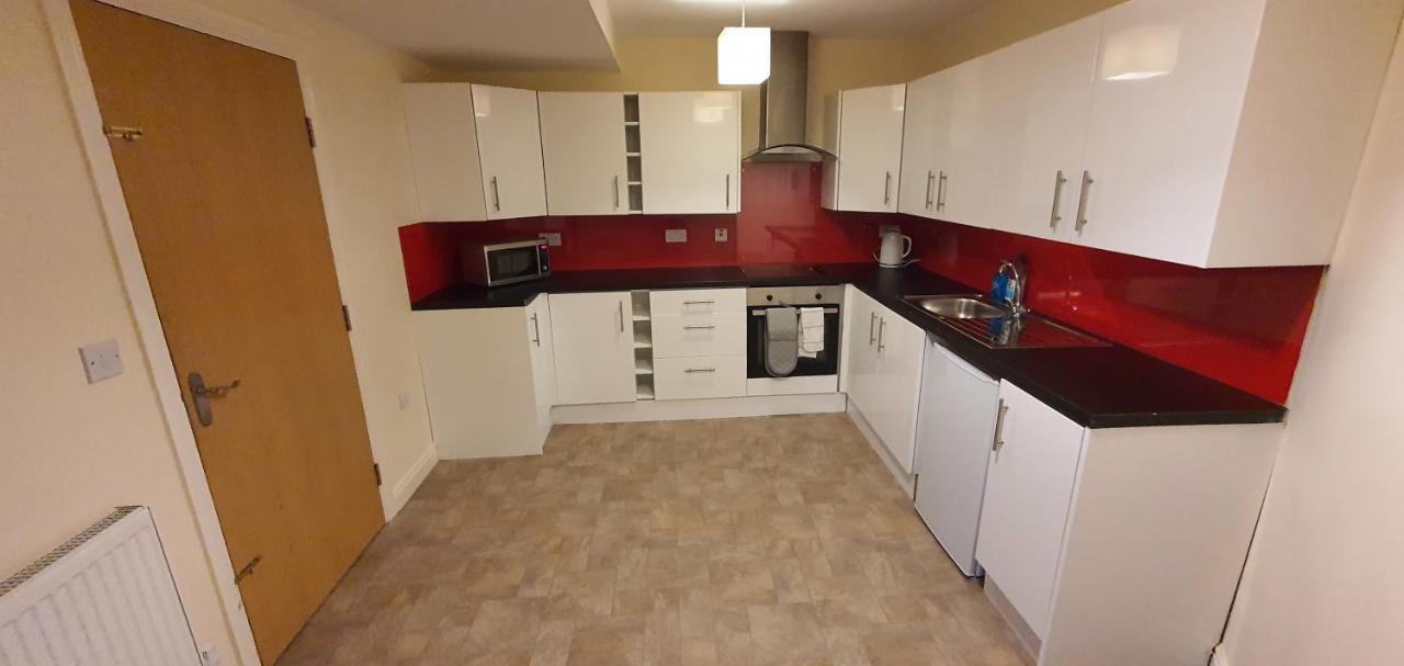 Apartment In Central Wakefield Esterno foto