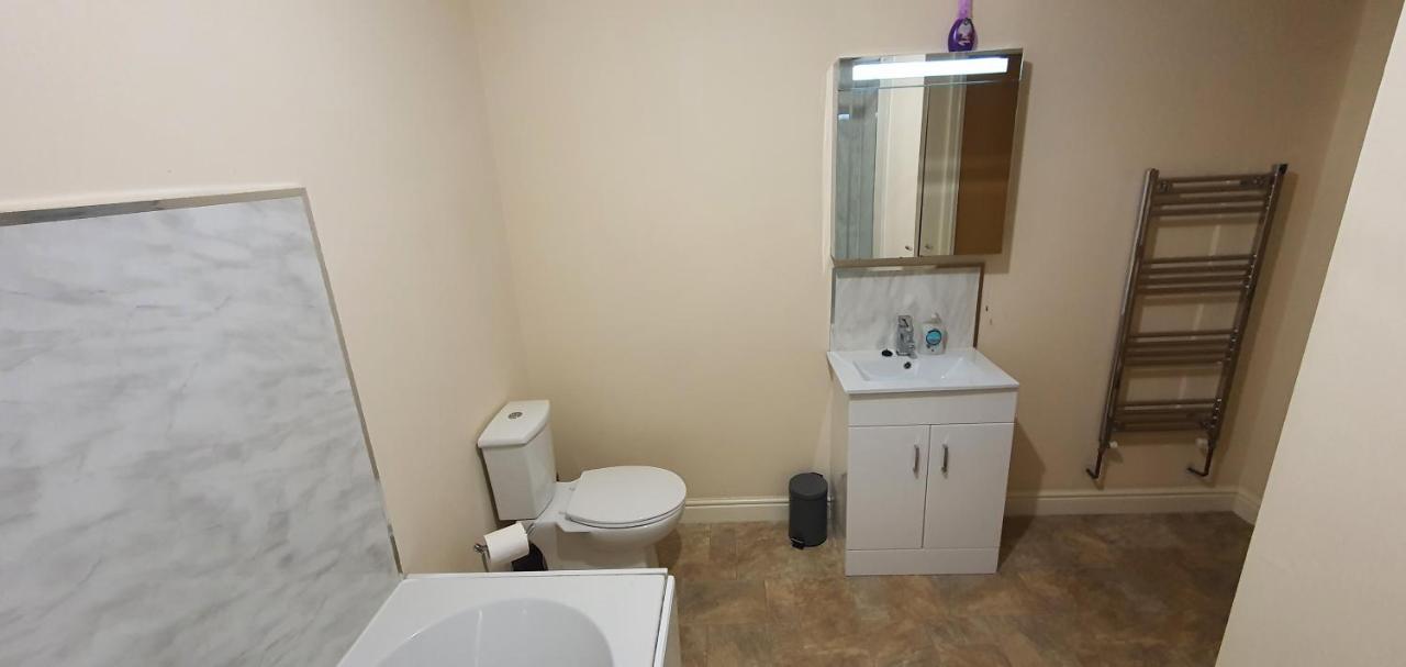 Apartment In Central Wakefield Esterno foto